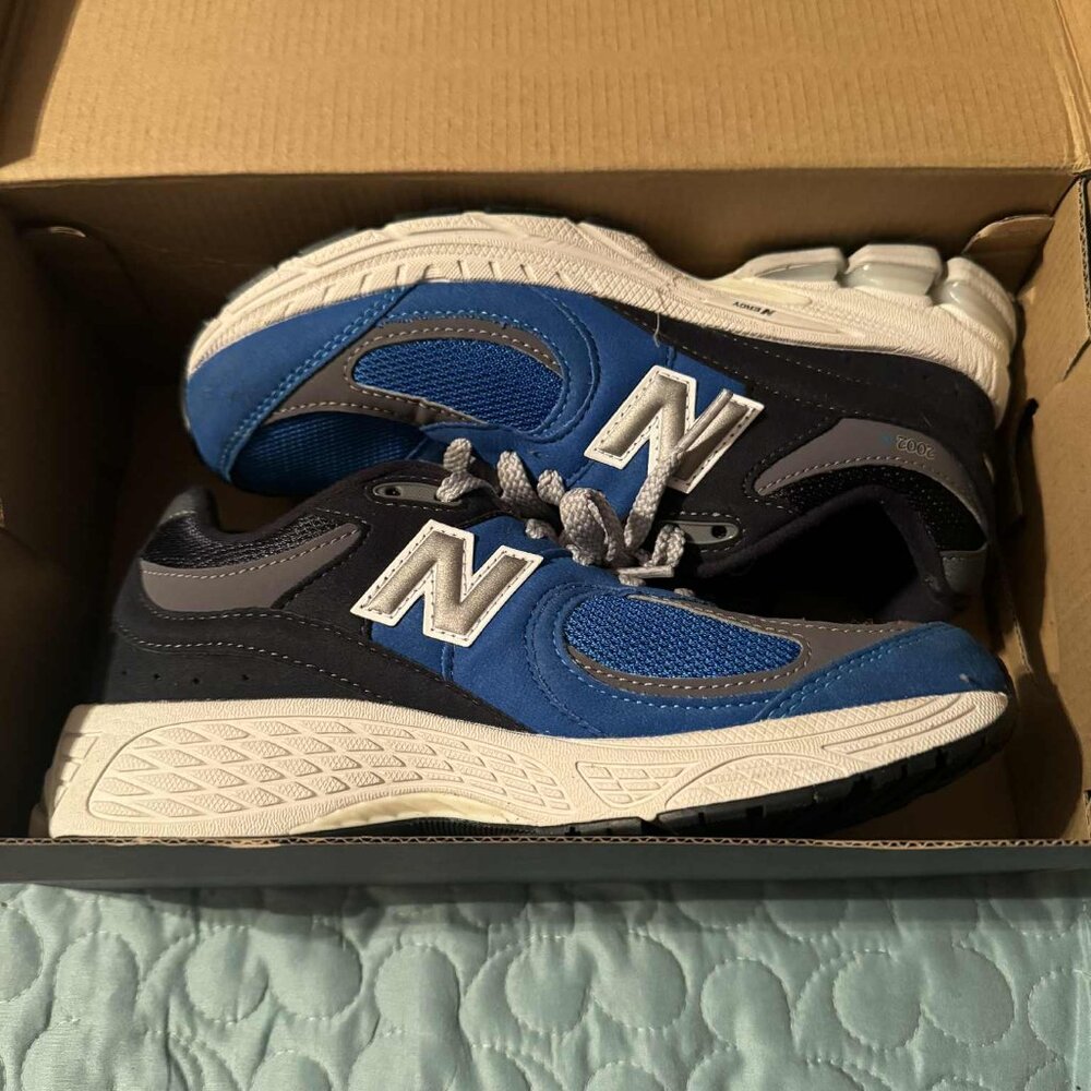 New Balance 2002R